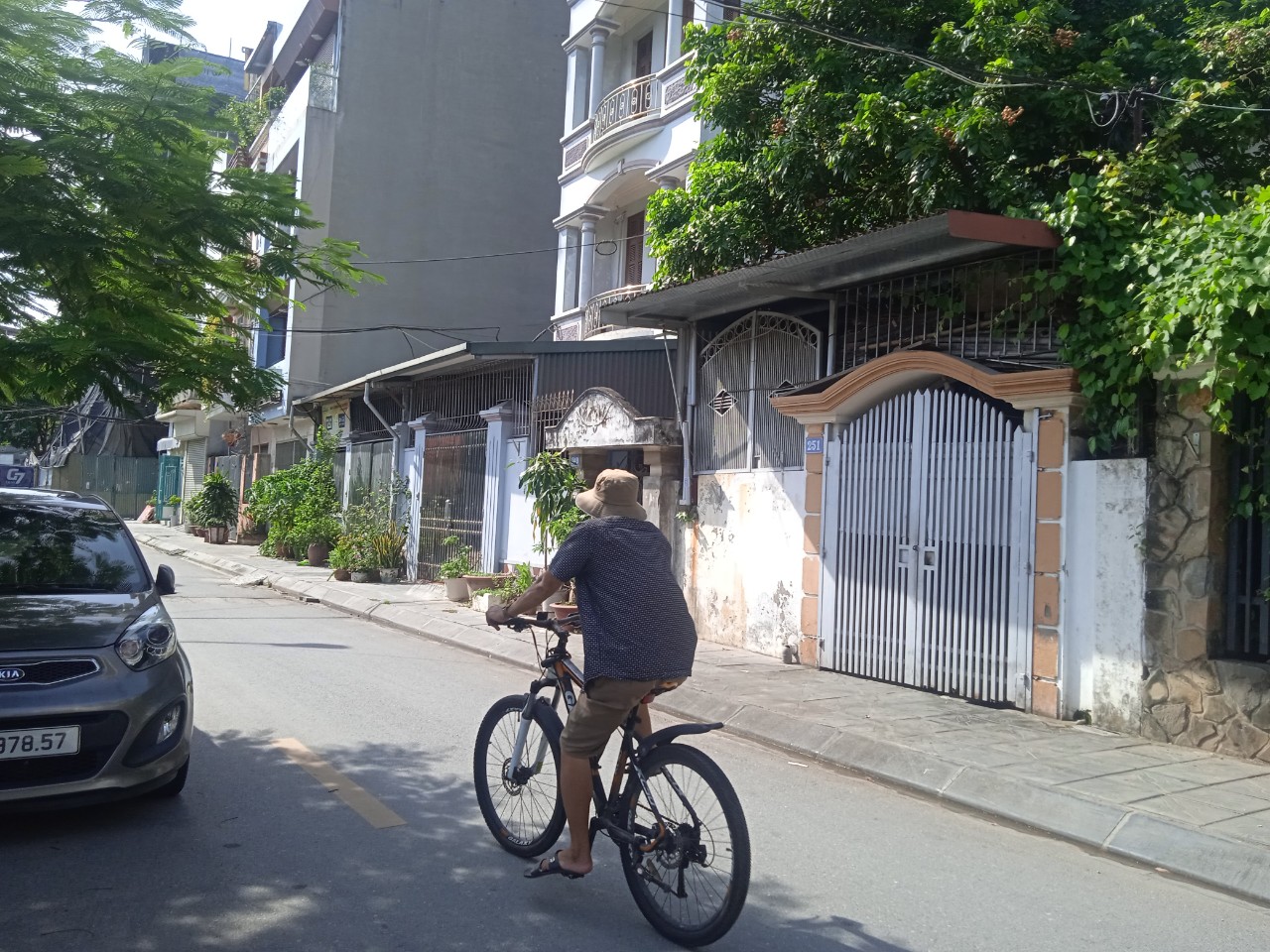 Bán nhà mặt hồ Bồ Đề Long Biên đường oto tránh KD ở sướng 172m, mặt tiền: 6m, 40 tỷ - Ảnh 2